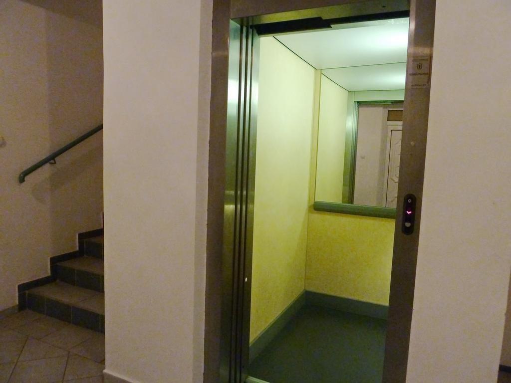City Center Apartments Хевиз Номер фото