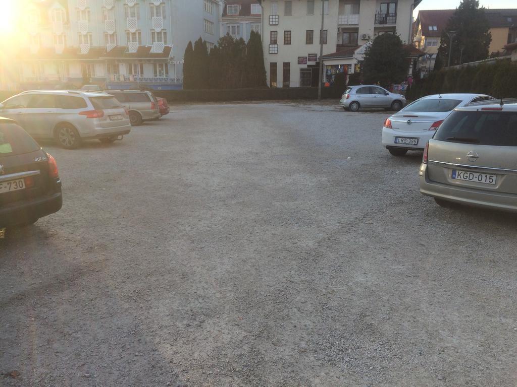 City Center Apartments Хевиз Экстерьер фото