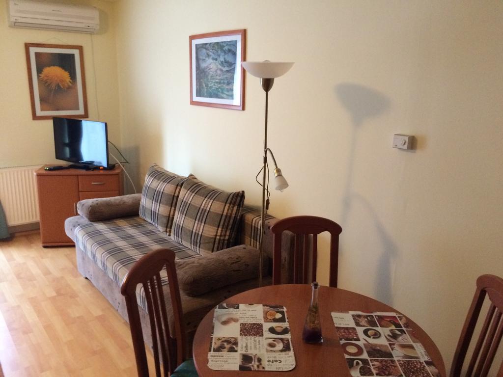 City Center Apartments Хевиз Экстерьер фото
